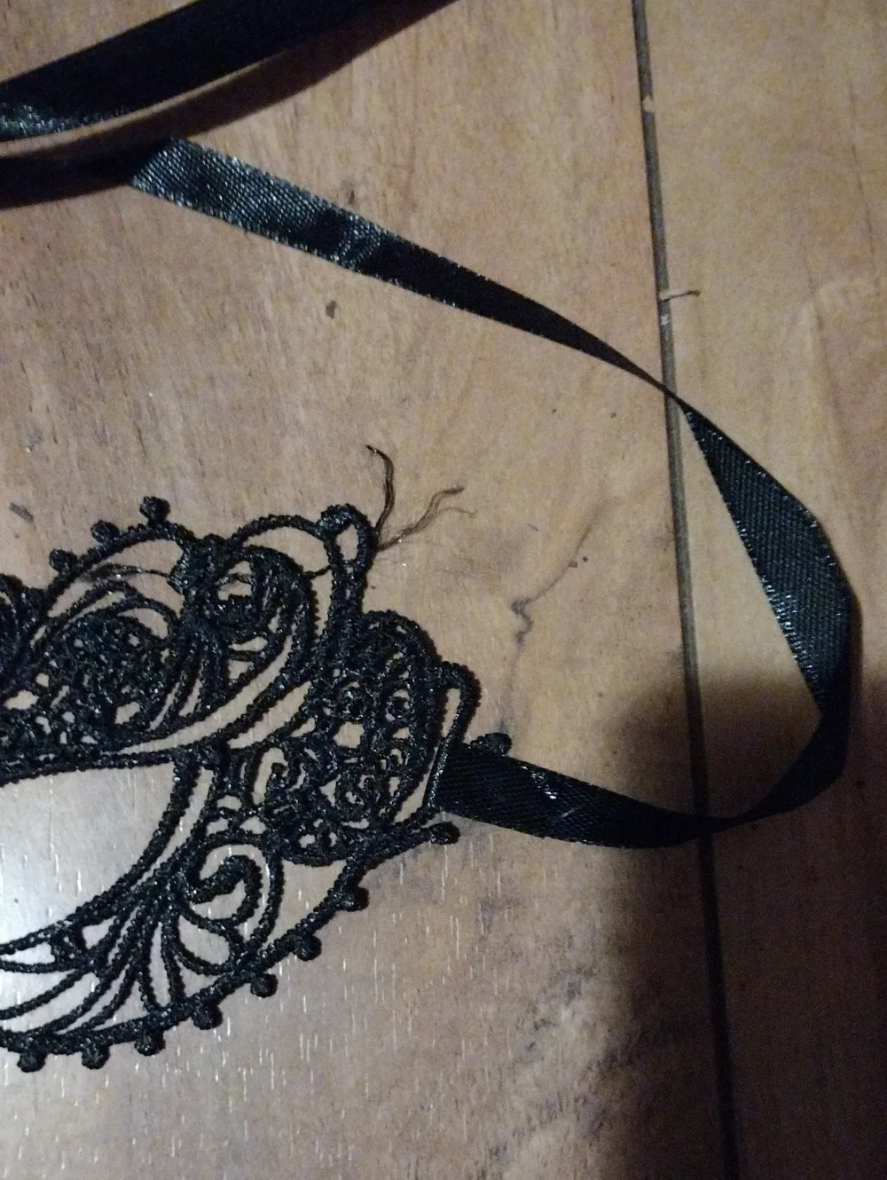 Black Lace Venetian Eye Mask - Elegant Women's Accessory
